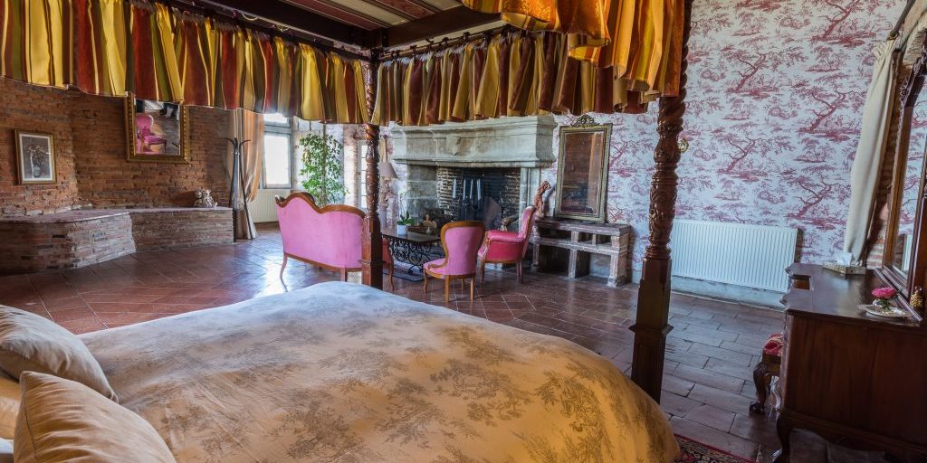 hebergement-chateau-launac-Suite-Nuptiale hebergement-chateau-launac-Suite-Nuptiale2